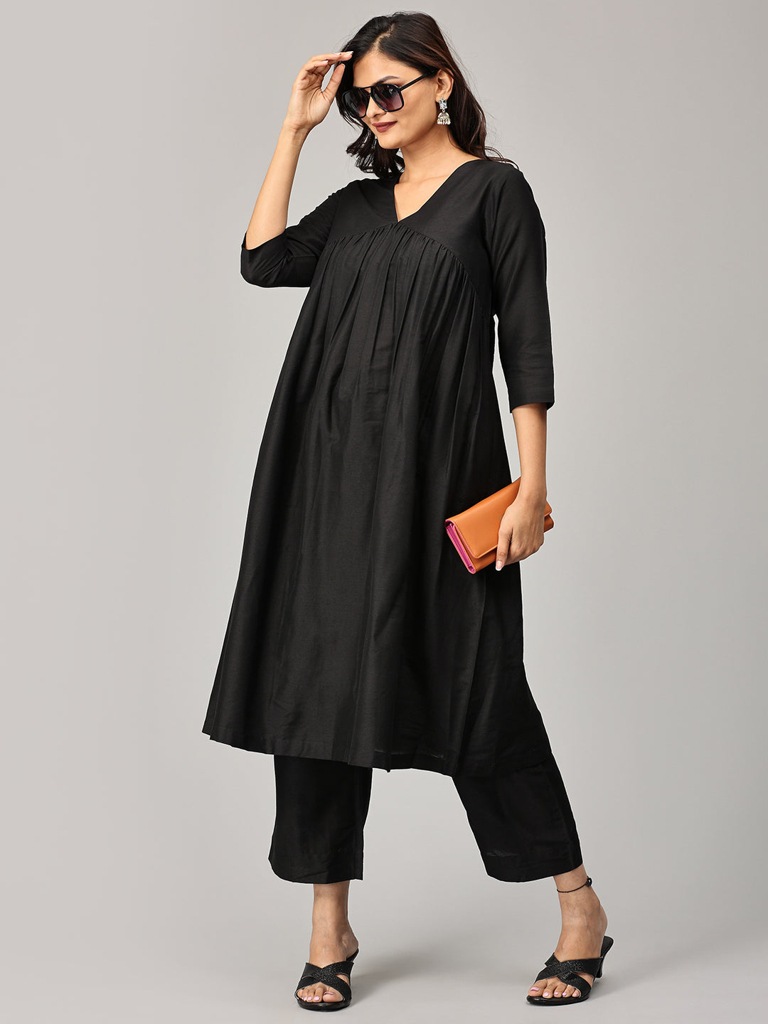 Elleora Gathered cotton silk Kurta set Black