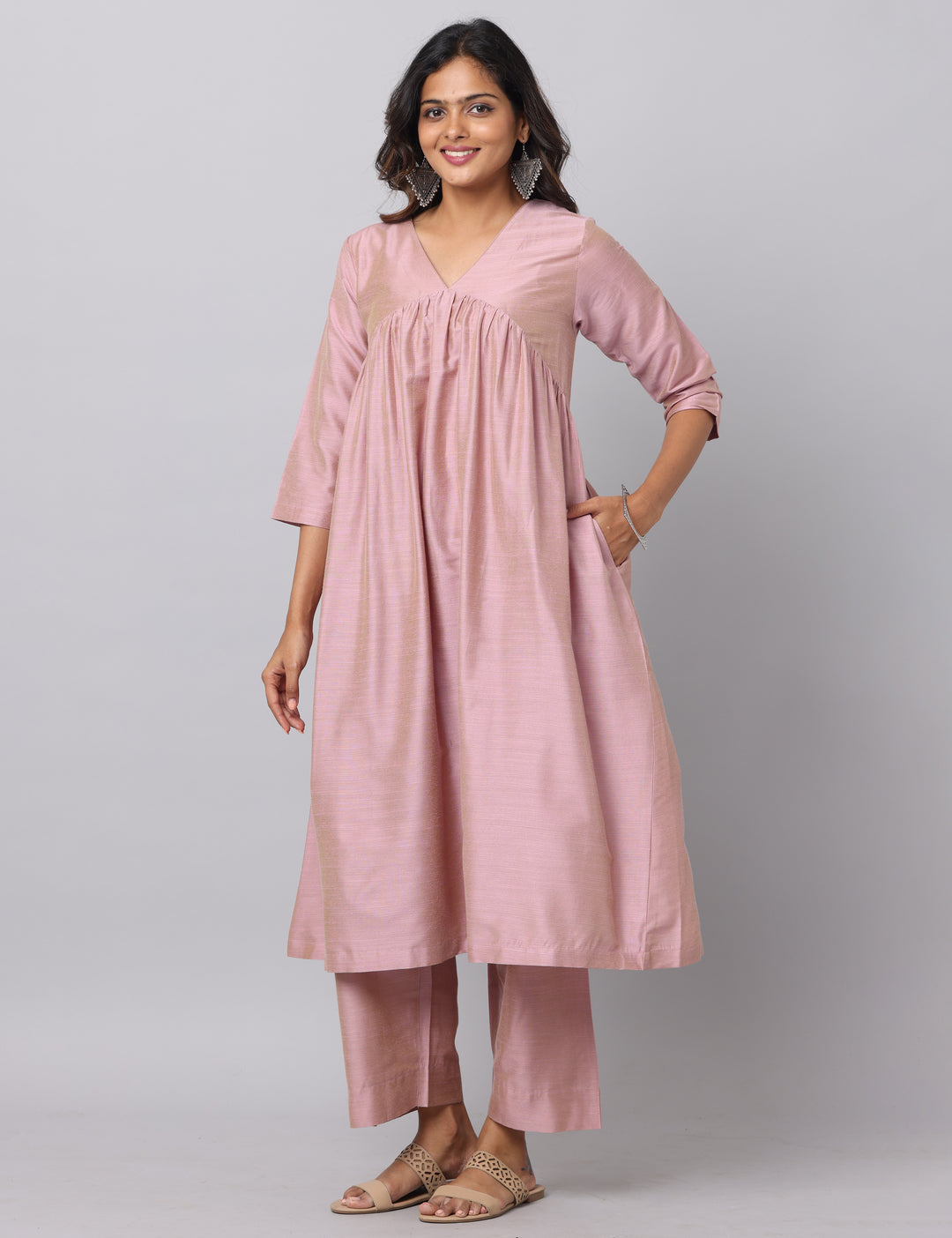 Elleora Gathered Cotton Silk Kurta Set Dusty Pink