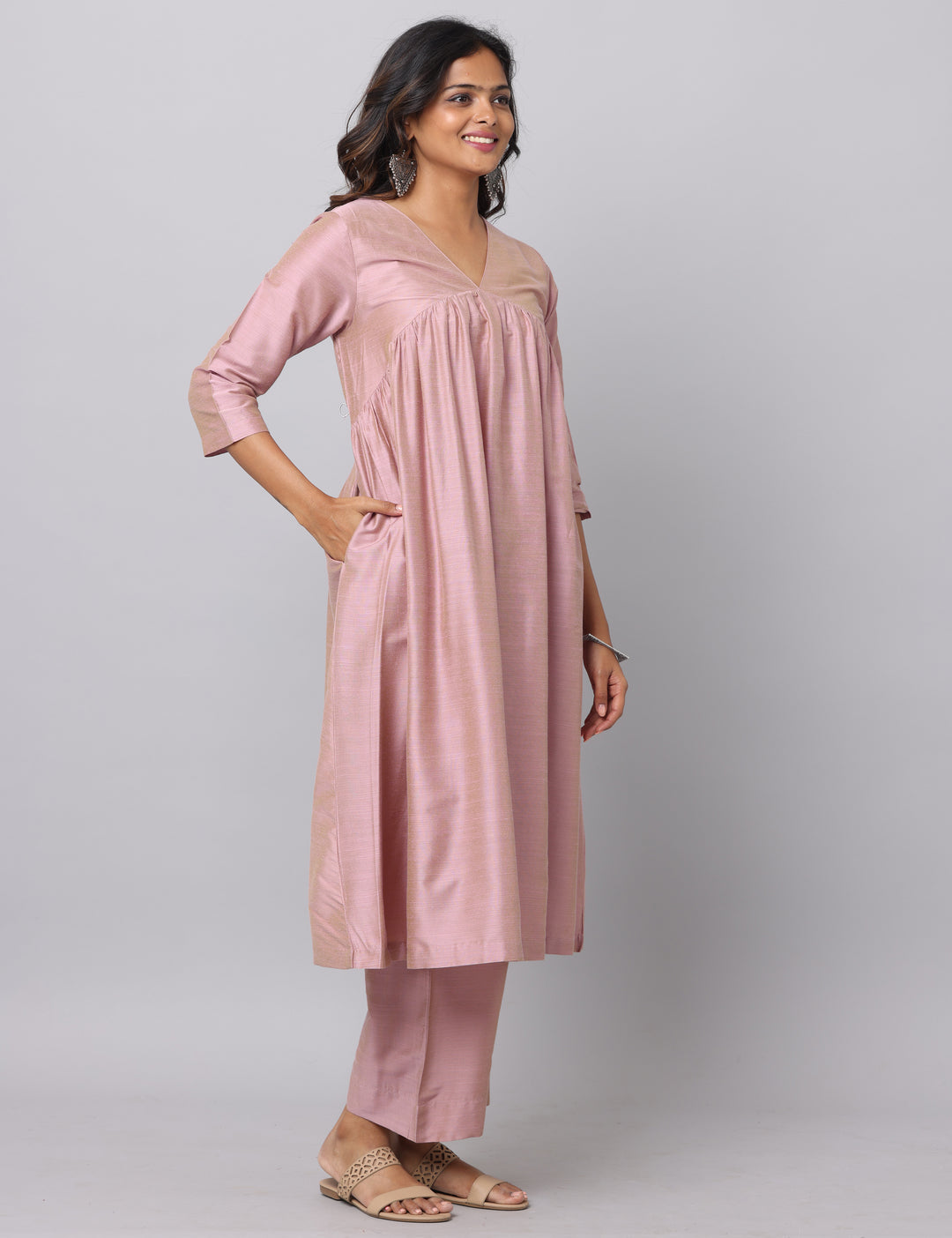 Elleora Gathered Cotton Silk Kurta Set Dusty Pink