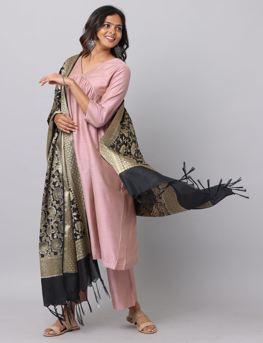 Elleora Gathered Cotton Silk Kurta Set Dusty Pink