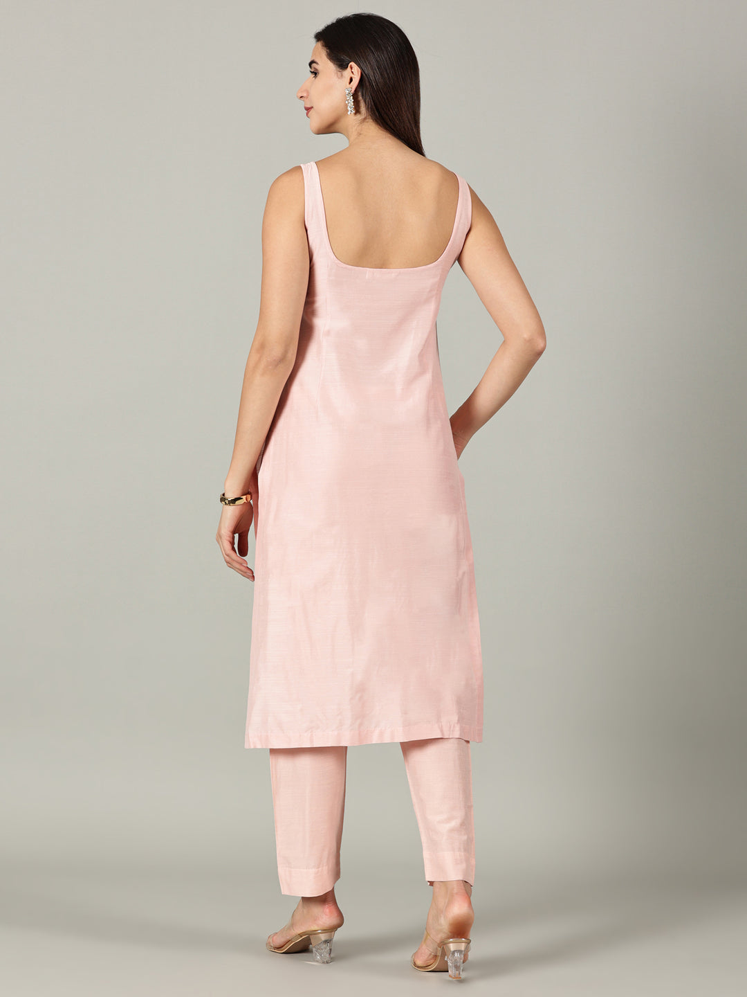 Elleora Sleeveless Peach Fur Cotton Silk Kurta Set