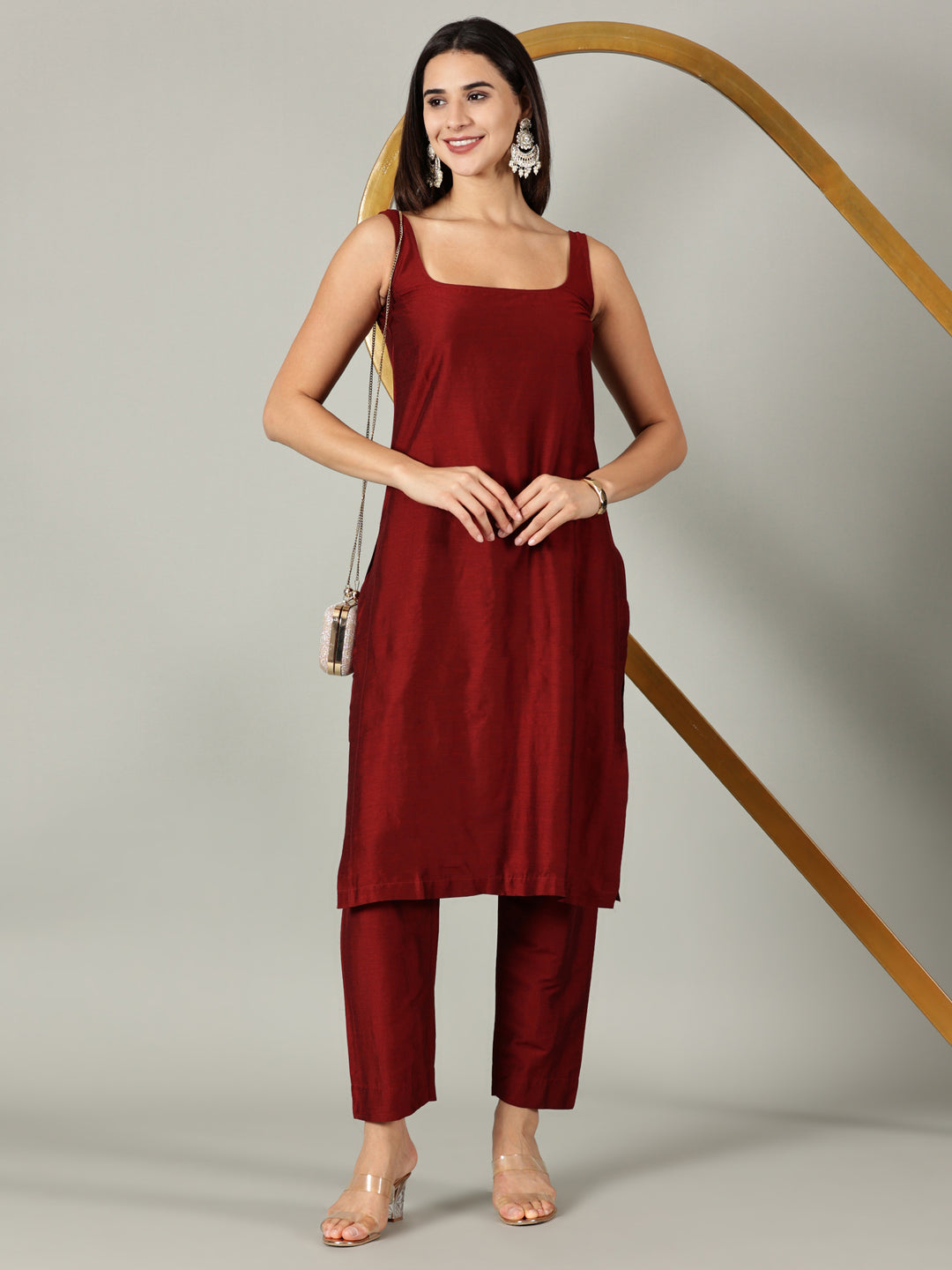 Elleora Maroon sleeveless Cotton Silk Kurta Set