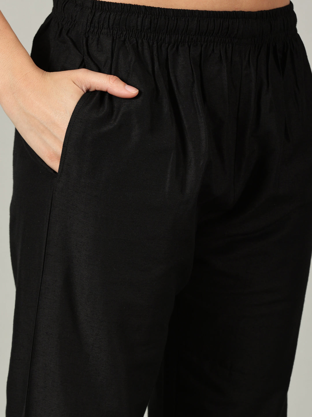 Elleora Black sleevelss Cotton Silk Kurta Set
